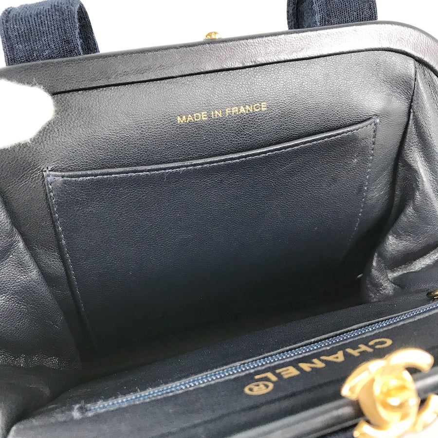 シャネル ハンドバッグ