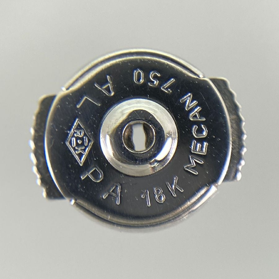 カルティエ ピアス