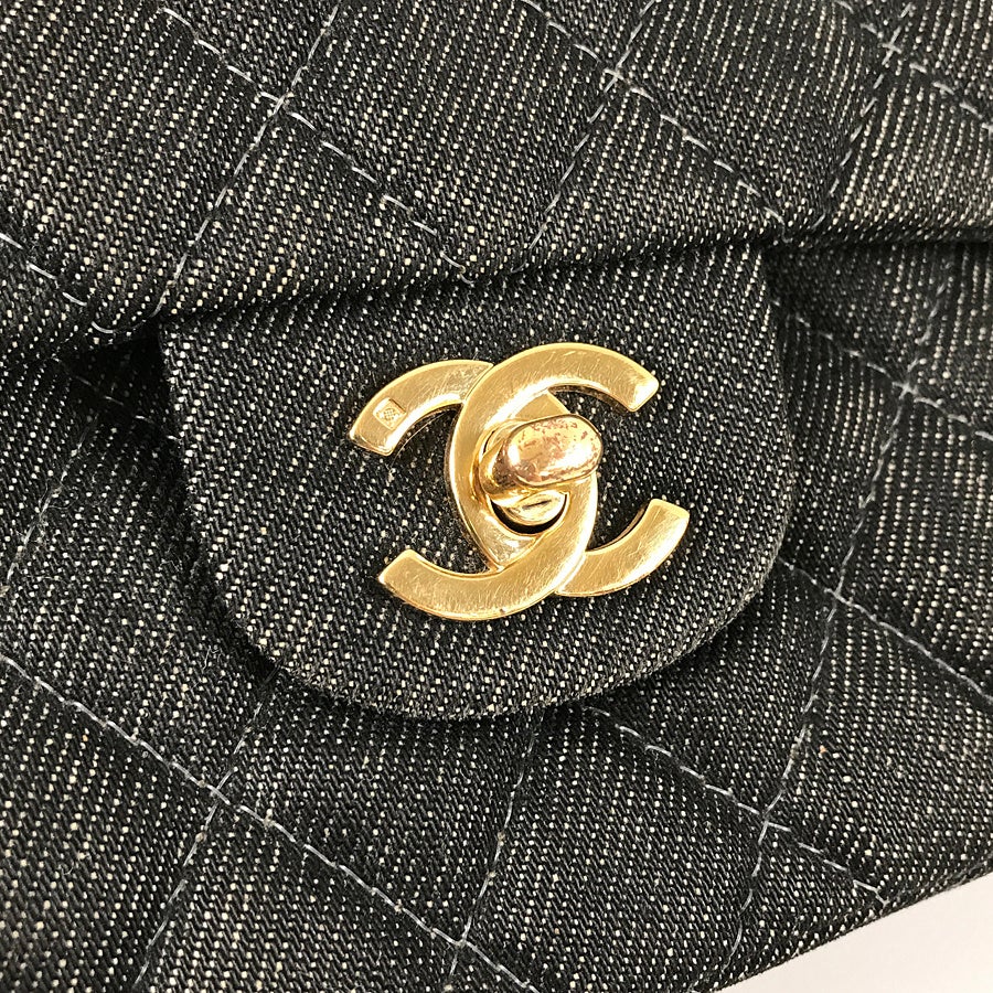 シャネル ショルダーバッグ