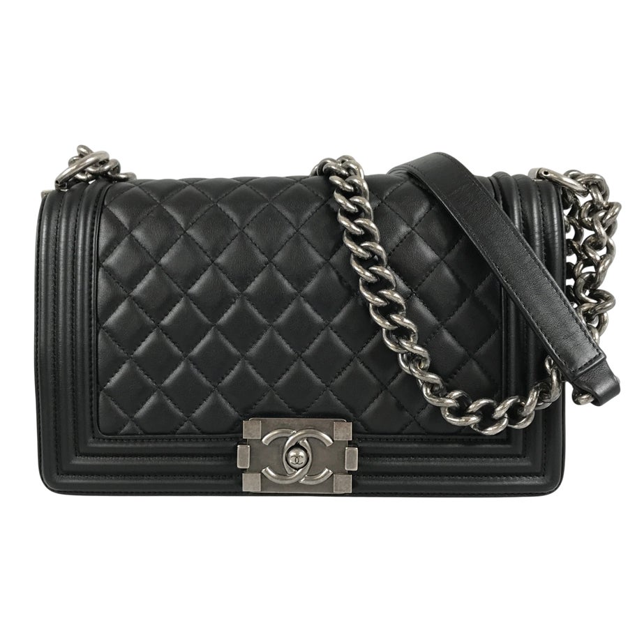 シャネル ショルダーバッグ