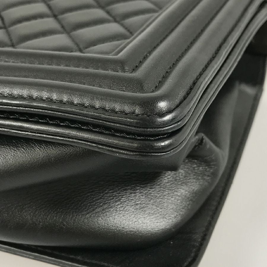 シャネル ショルダーバッグ