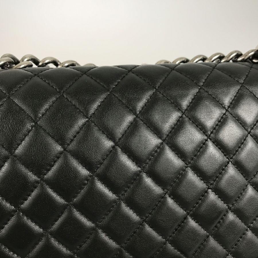 シャネル ショルダーバッグ