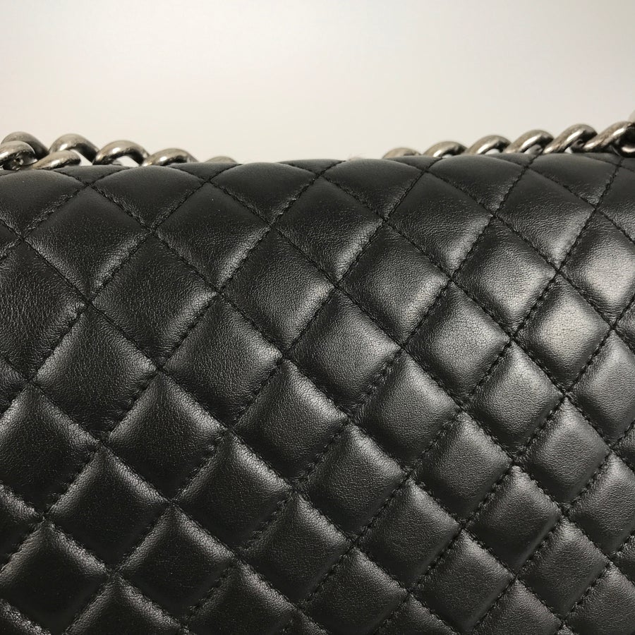 シャネル ショルダーバッグ