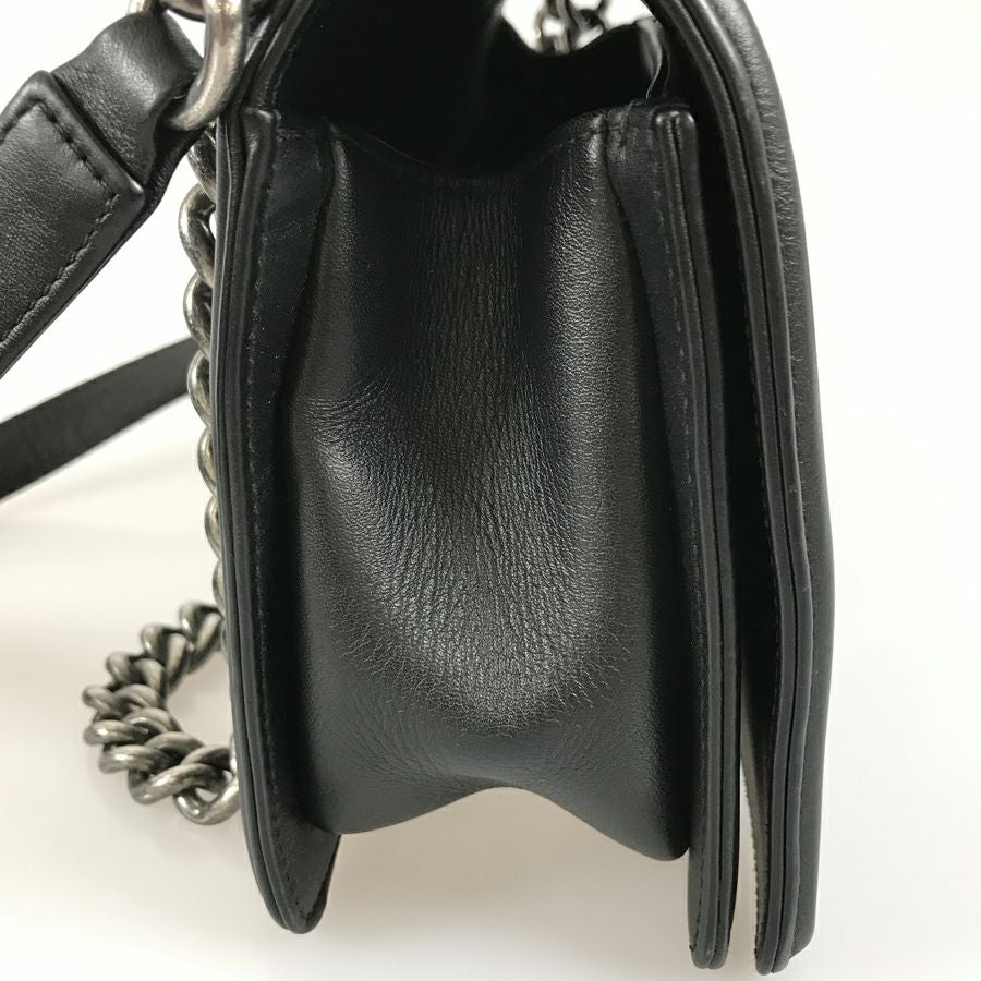 シャネル ショルダーバッグ