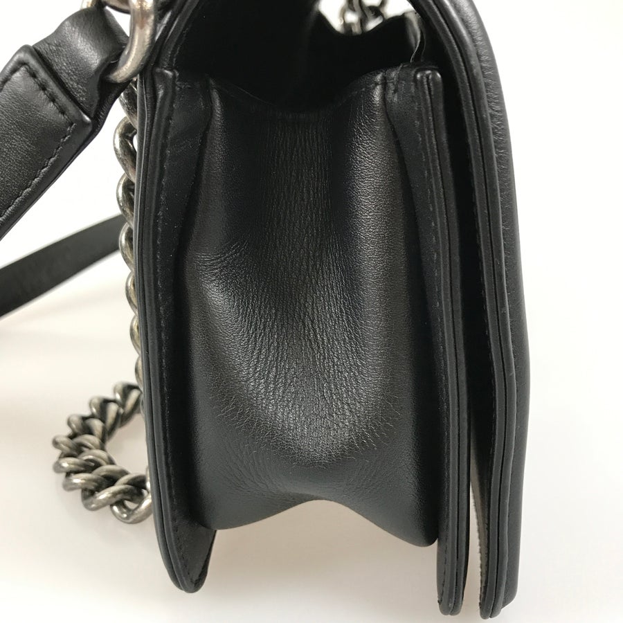 シャネル ショルダーバッグ