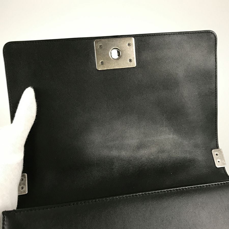 シャネル ショルダーバッグ