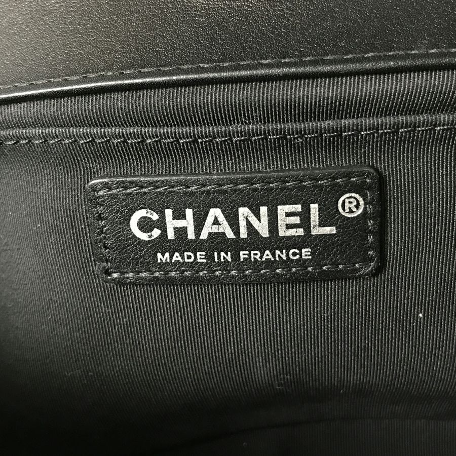 シャネル ショルダーバッグ