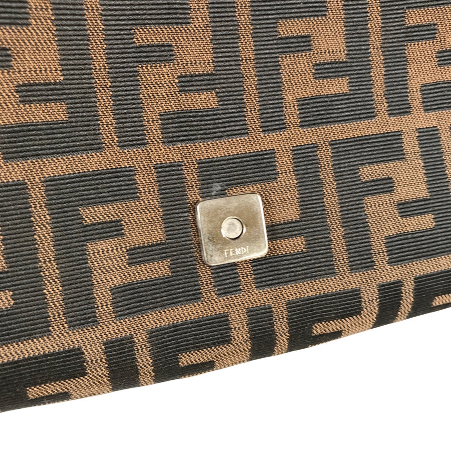 フェンディ ショルダーバッグ