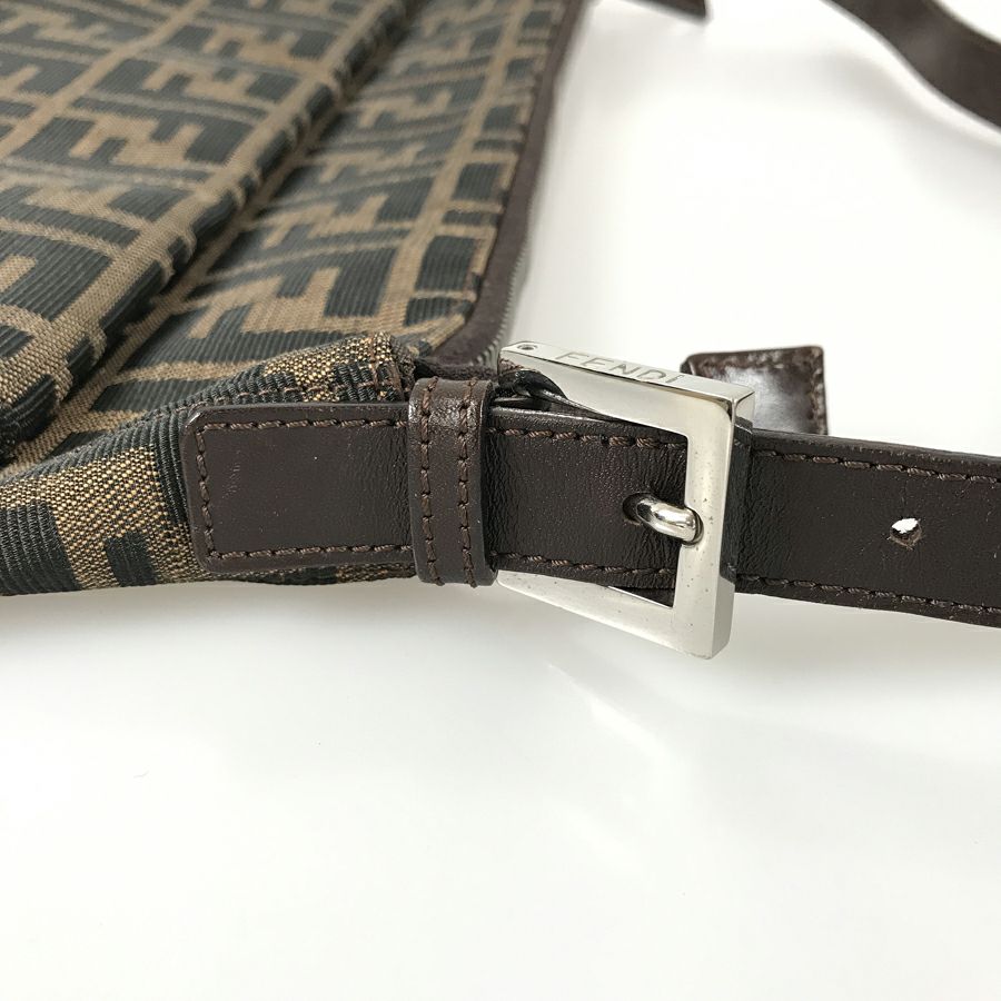 フェンディ ショルダーバッグ