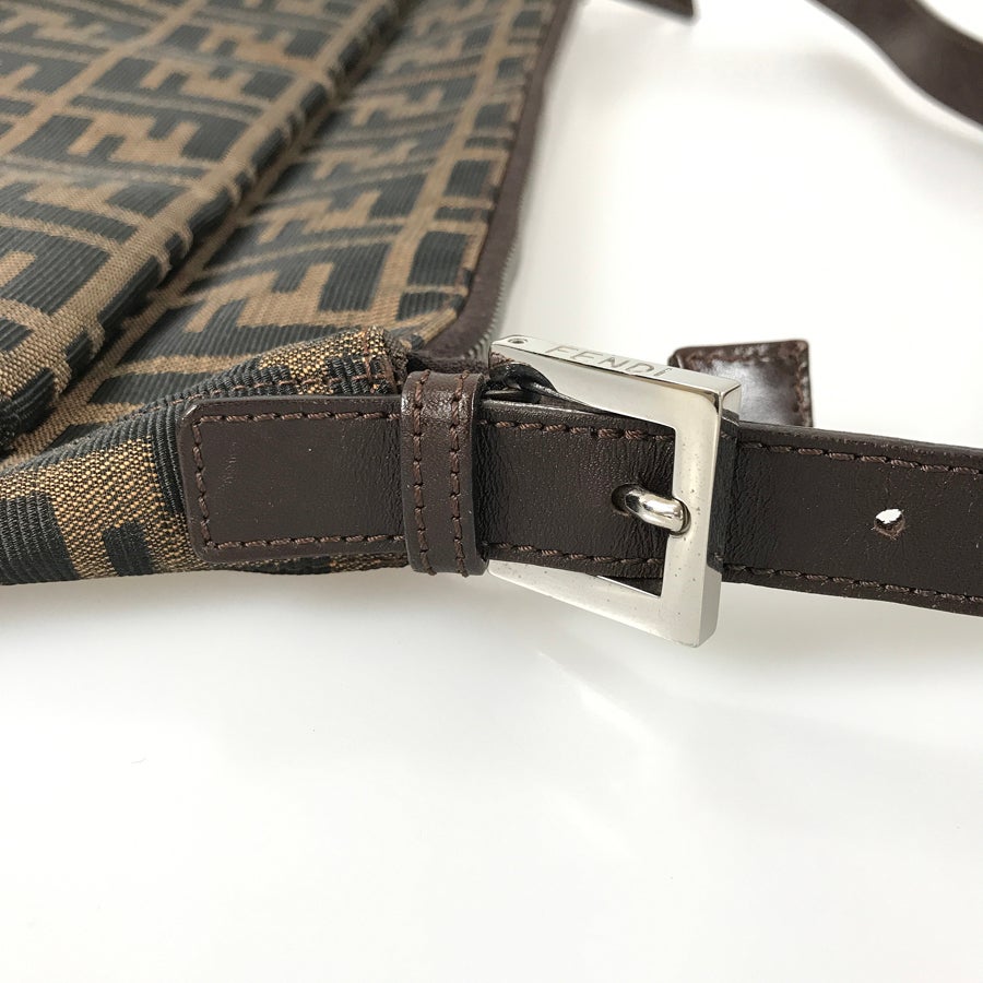 フェンディ ショルダーバッグ