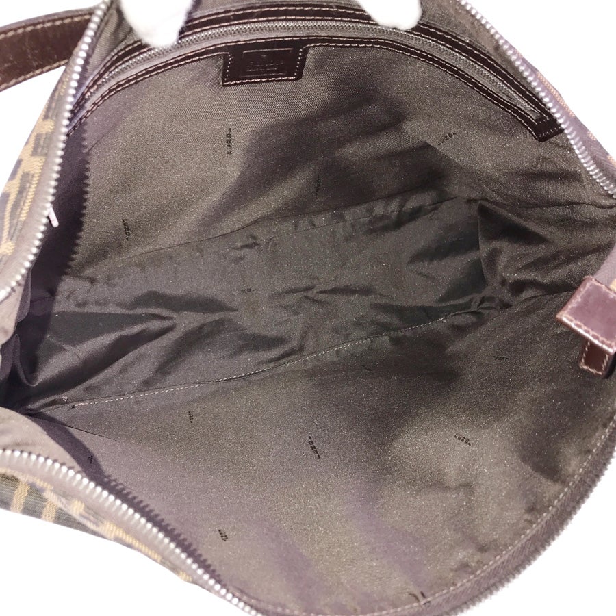 フェンディ ショルダーバッグ