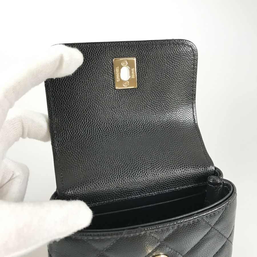 シャネル ショルダーバッグ