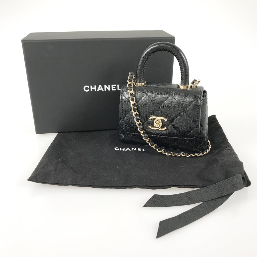 シャネル ショルダーバッグ