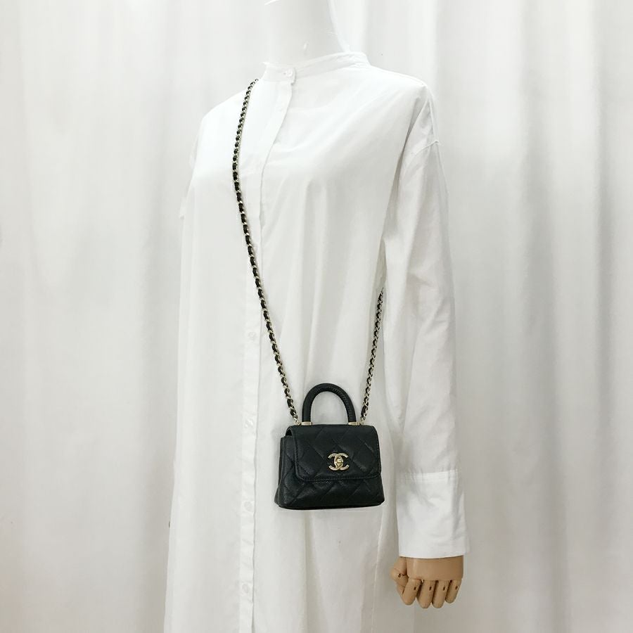 シャネル ショルダーバッグ