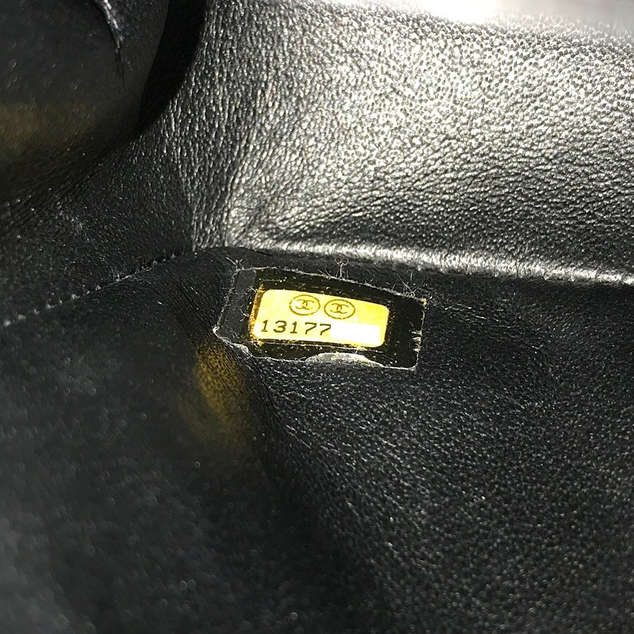 シャネル ショルダーバッグ