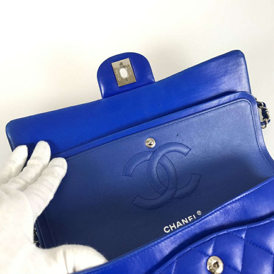 シャネル ショルダーバッグ