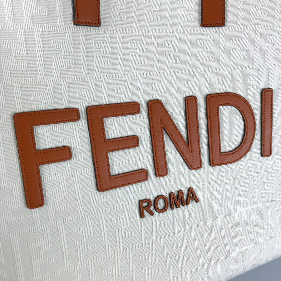 フェンディ トートバッグ