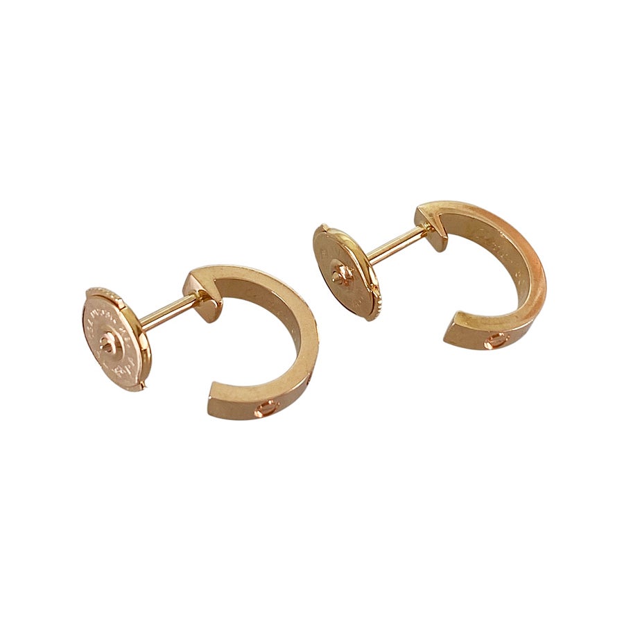 カルティエ ピアス