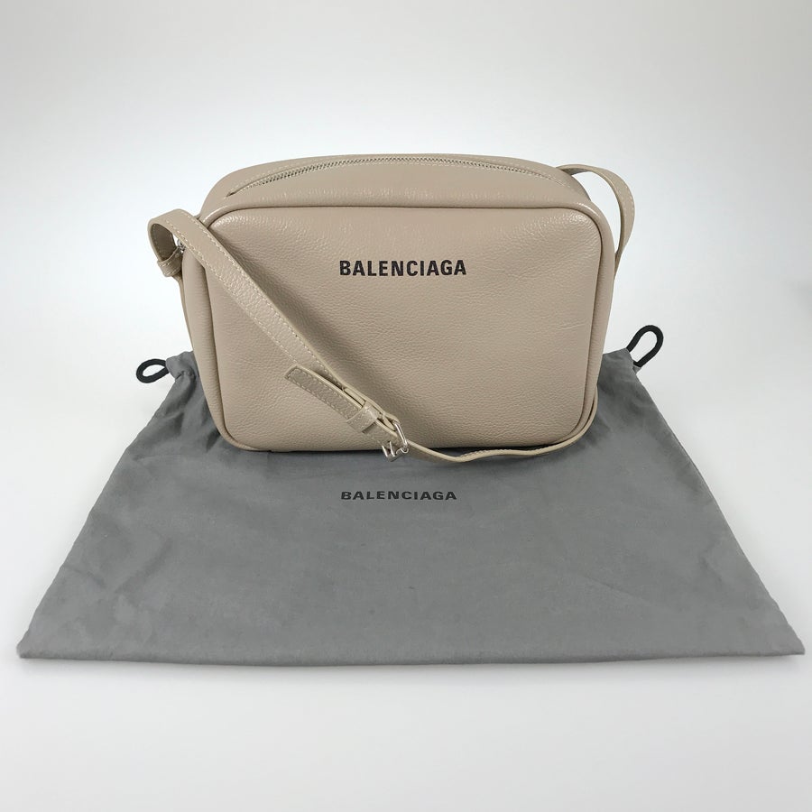 バレンシアガ ショルダーバッグ