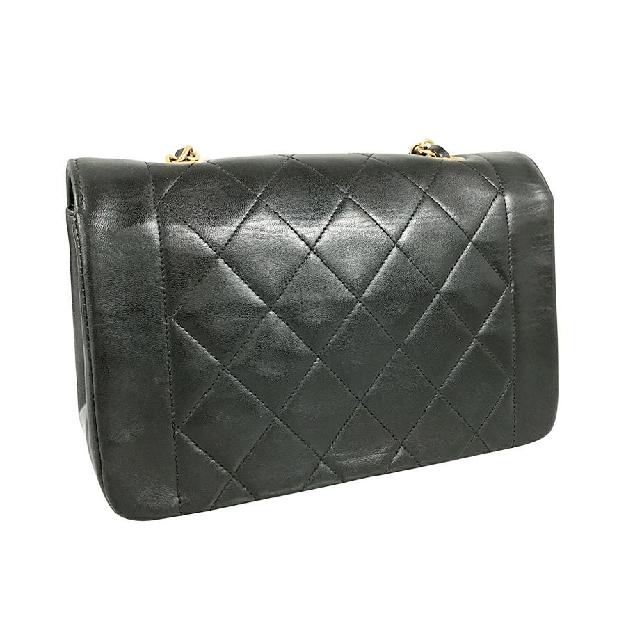 シャネル ショルダーバッグ