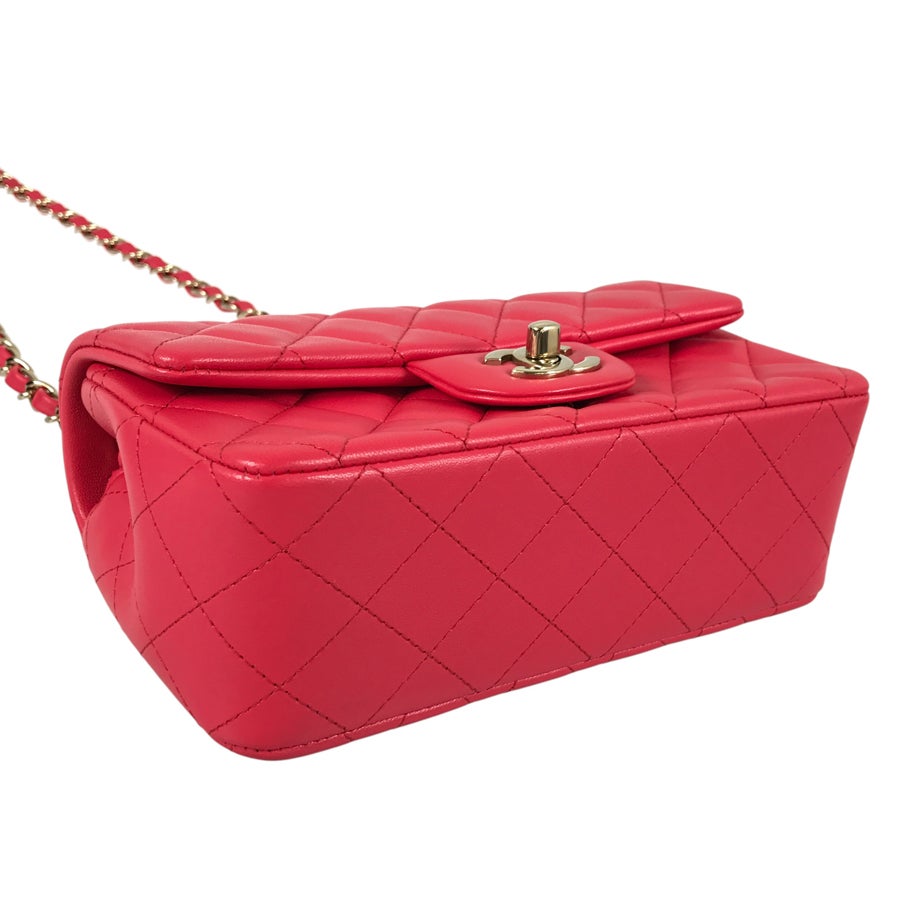 シャネル ショルダーバッグ