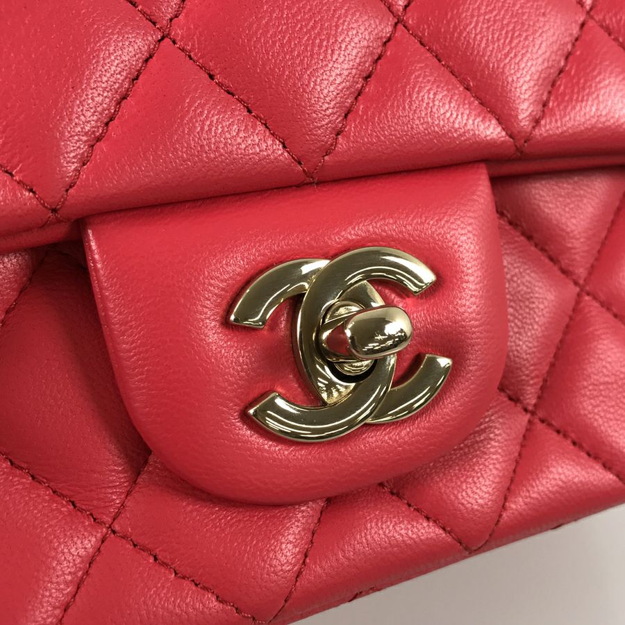 シャネル ショルダーバッグ