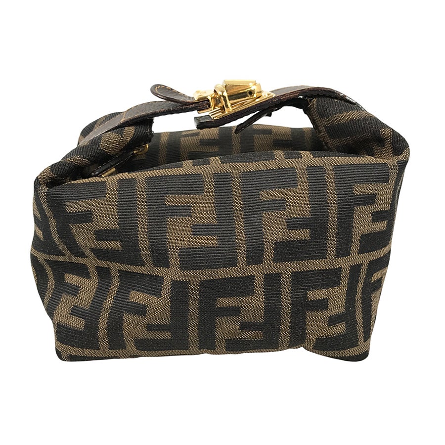 フェンディ バニティケース