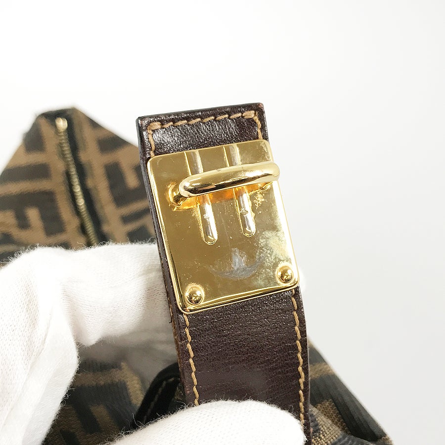 フェンディ バニティケース