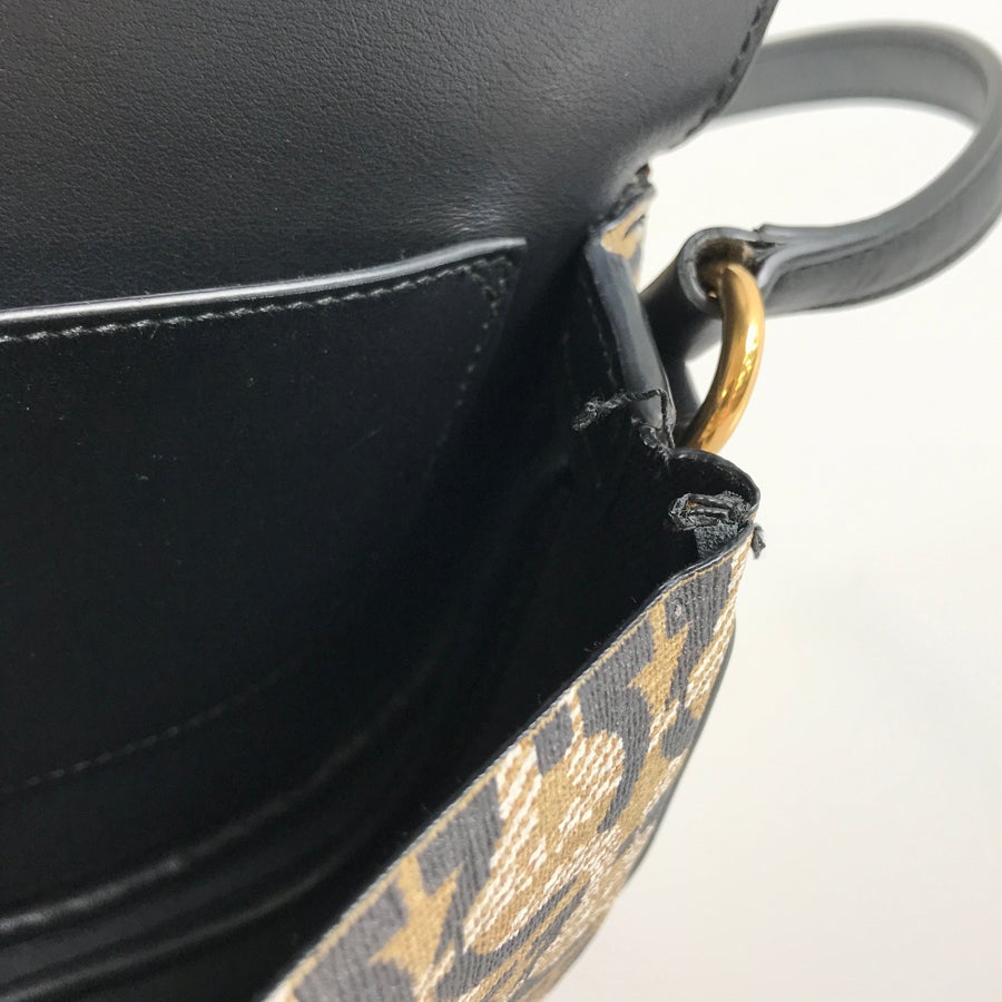 サルヴァトーレフェラガモ ショルダーバッグ