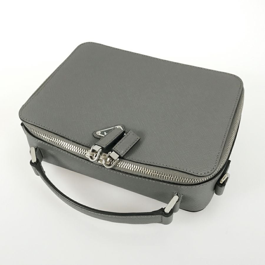 プラダ ハンドバッグ