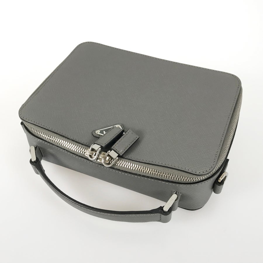 プラダ ハンドバッグ