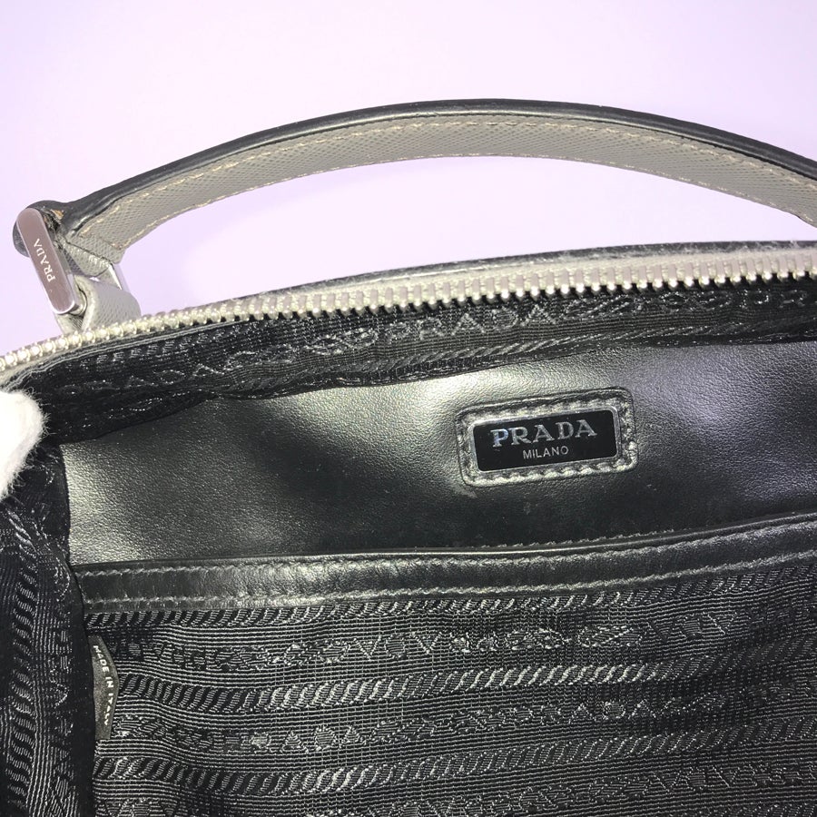 プラダ ハンドバッグ