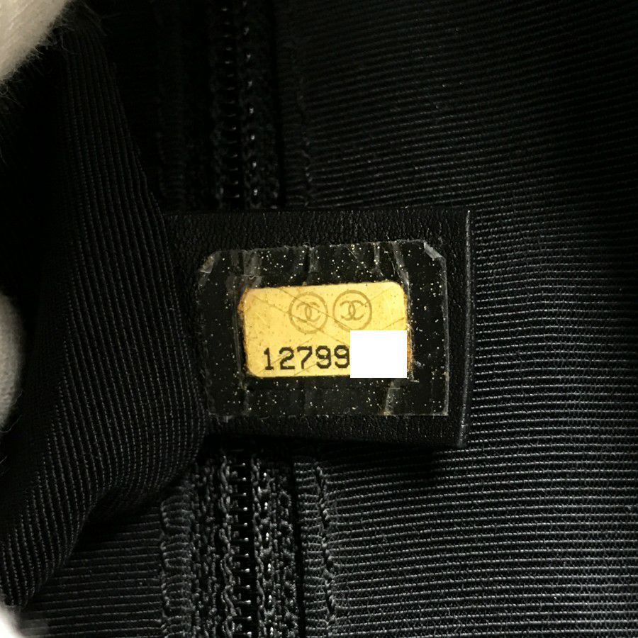 シャネル ショルダーバッグ