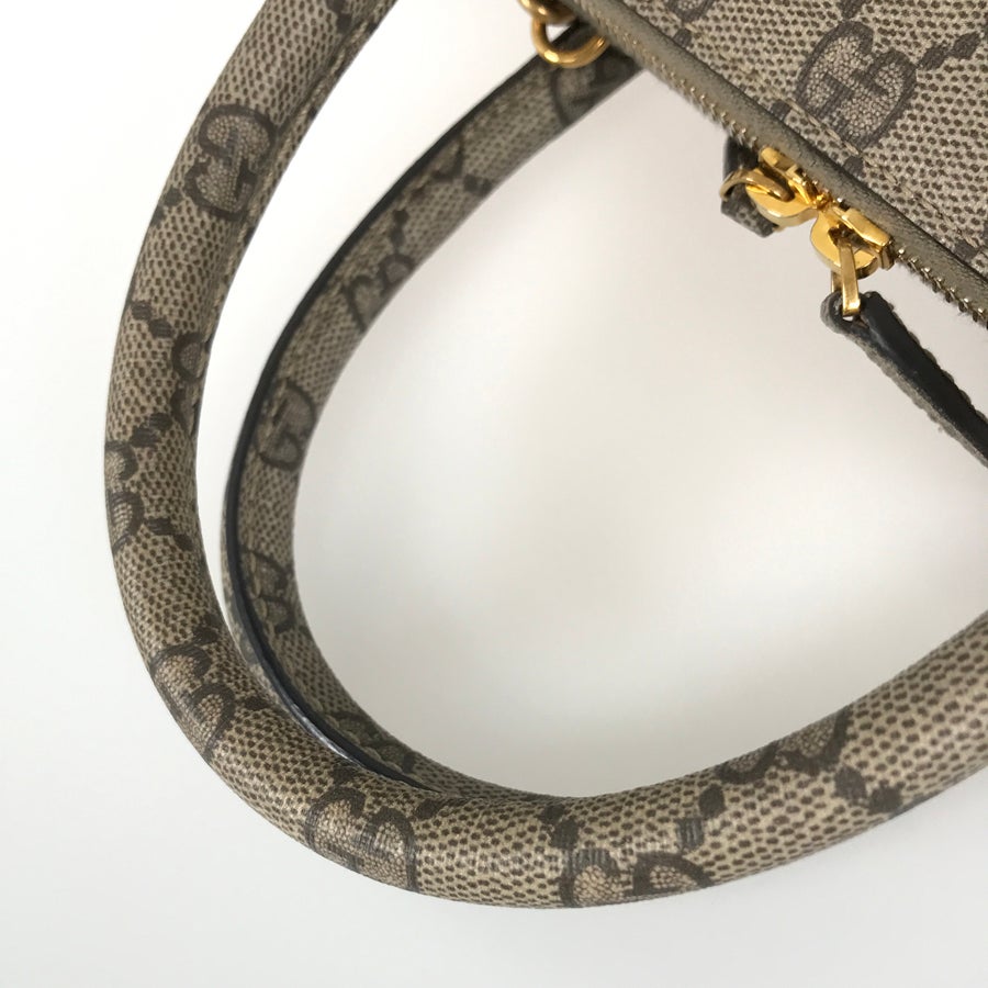 グッチ ハンドバッグ