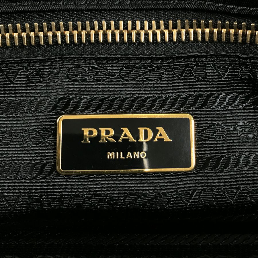 プラダ トートバッグ