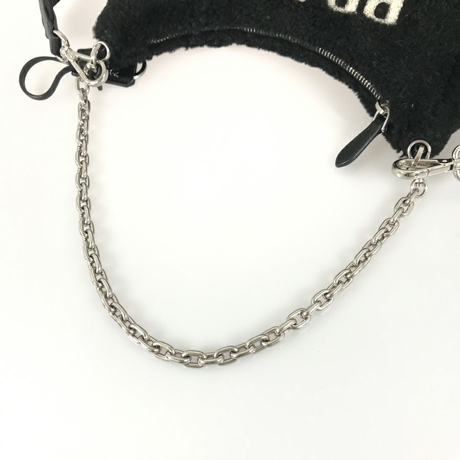 プラダ ショルダーバッグ