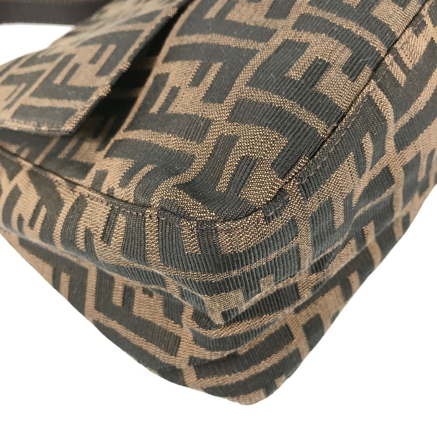 フェンディ ショルダーバッグ