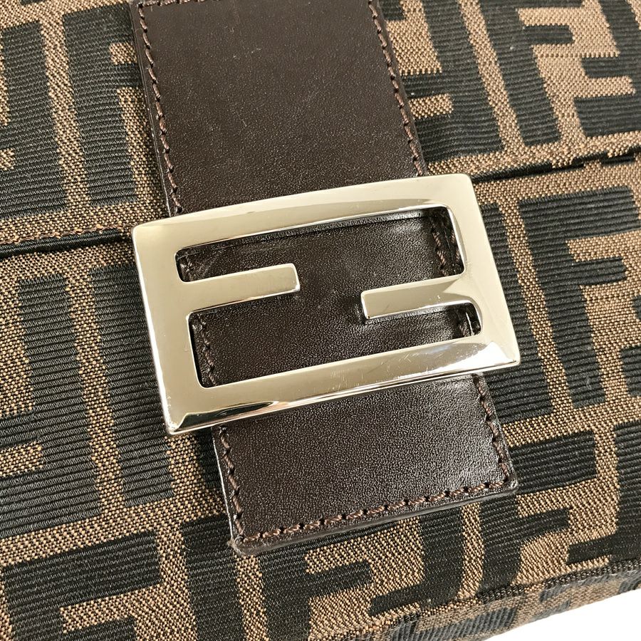 フェンディ ショルダーバッグ