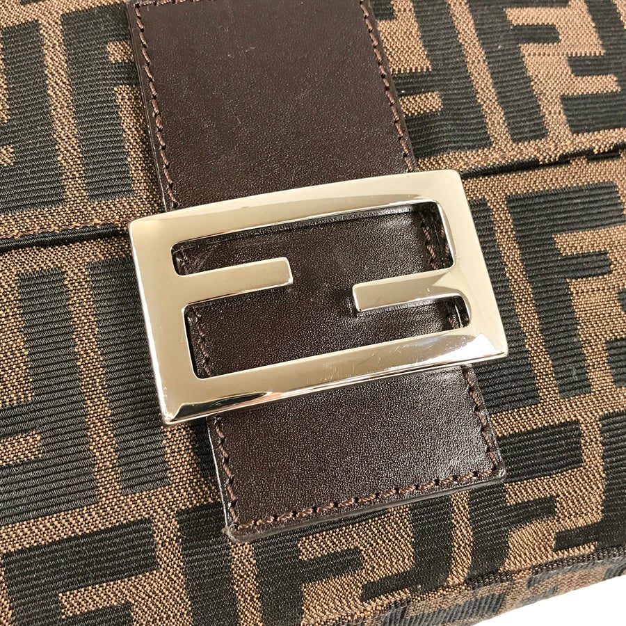 フェンディ ショルダーバッグ