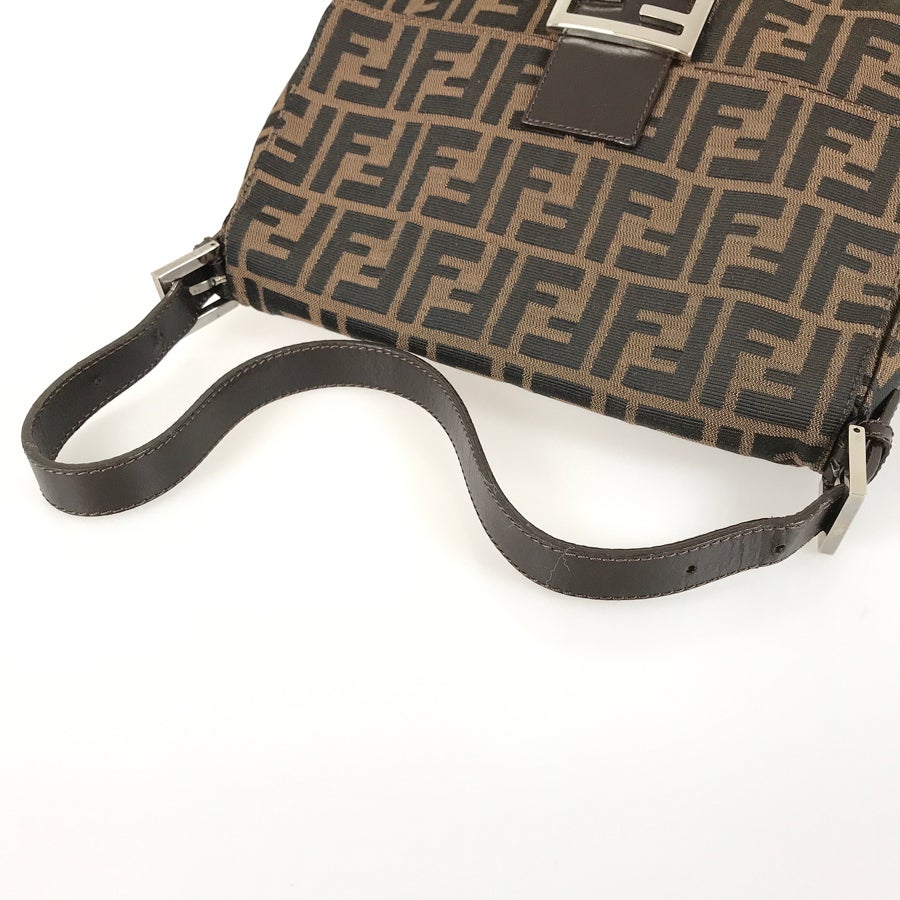 フェンディ ショルダーバッグ