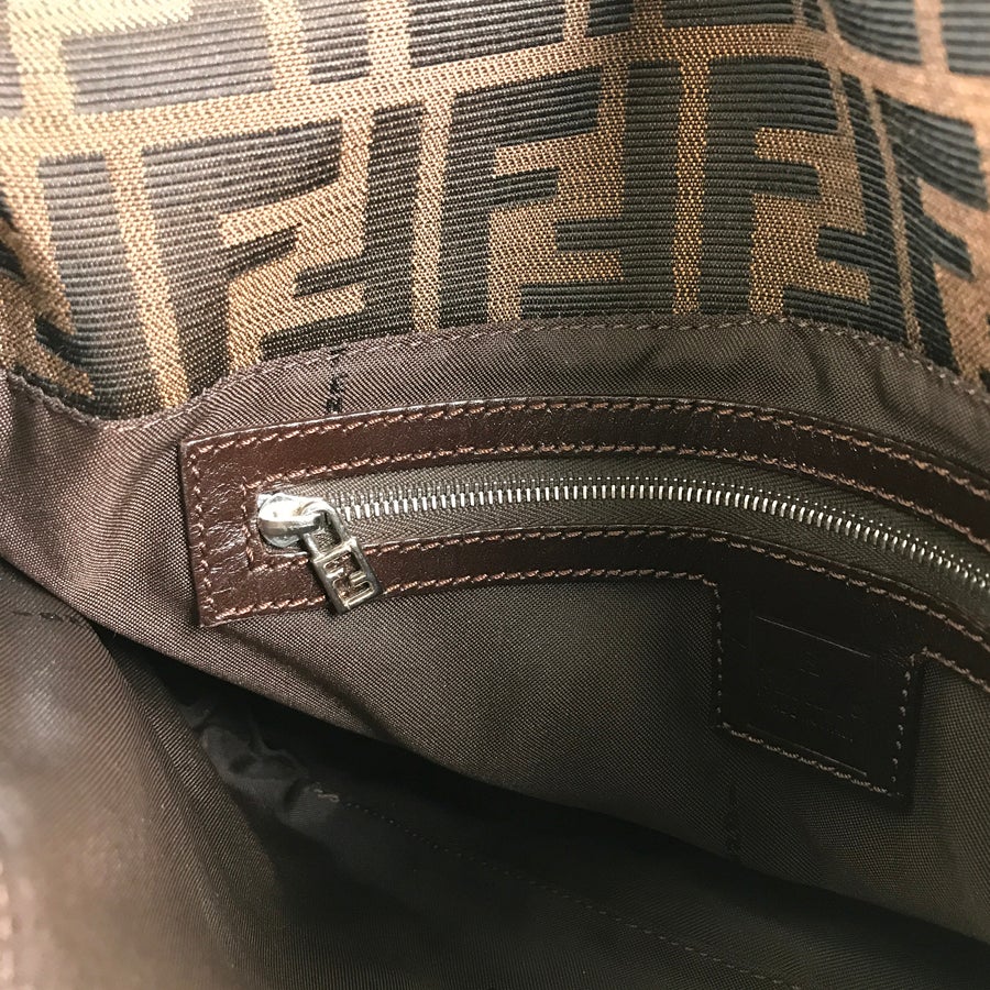 フェンディ ショルダーバッグ