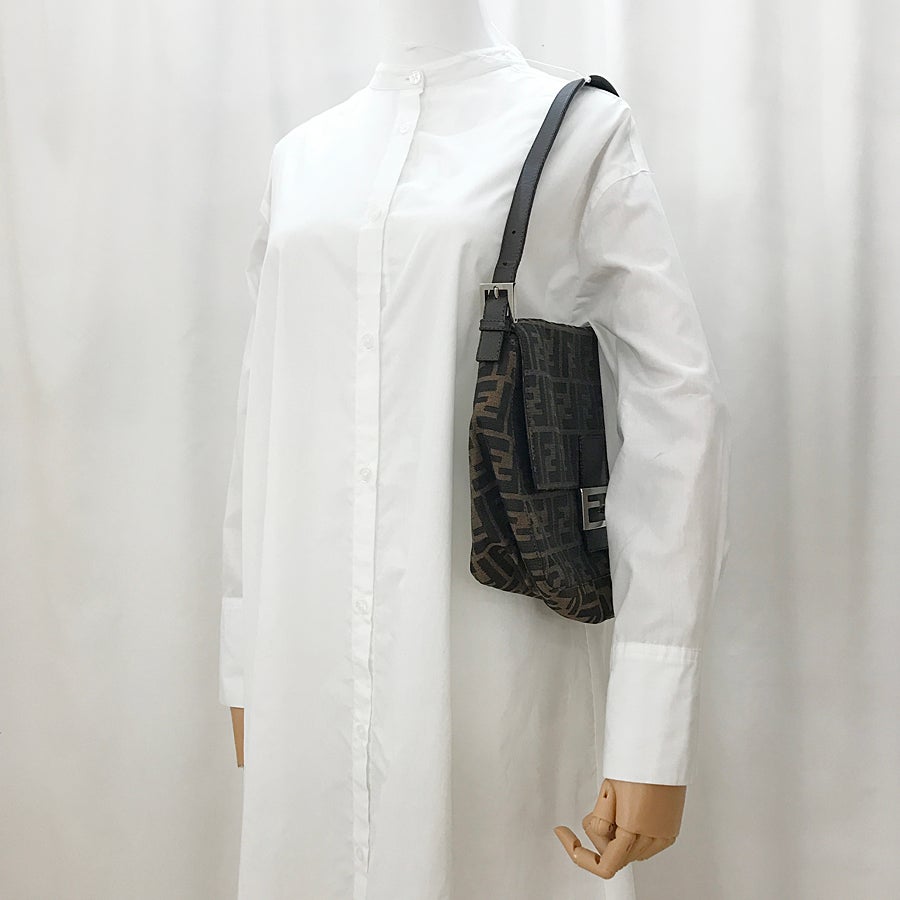 フェンディ ショルダーバッグ