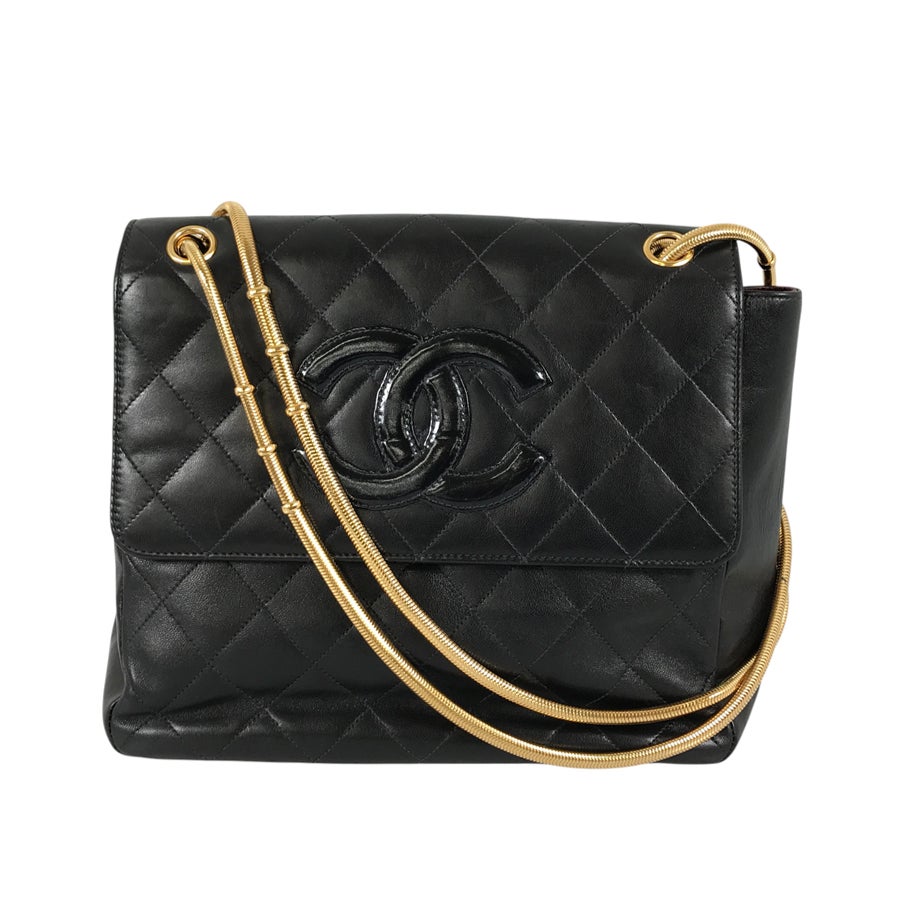 シャネル ショルダーバッグ