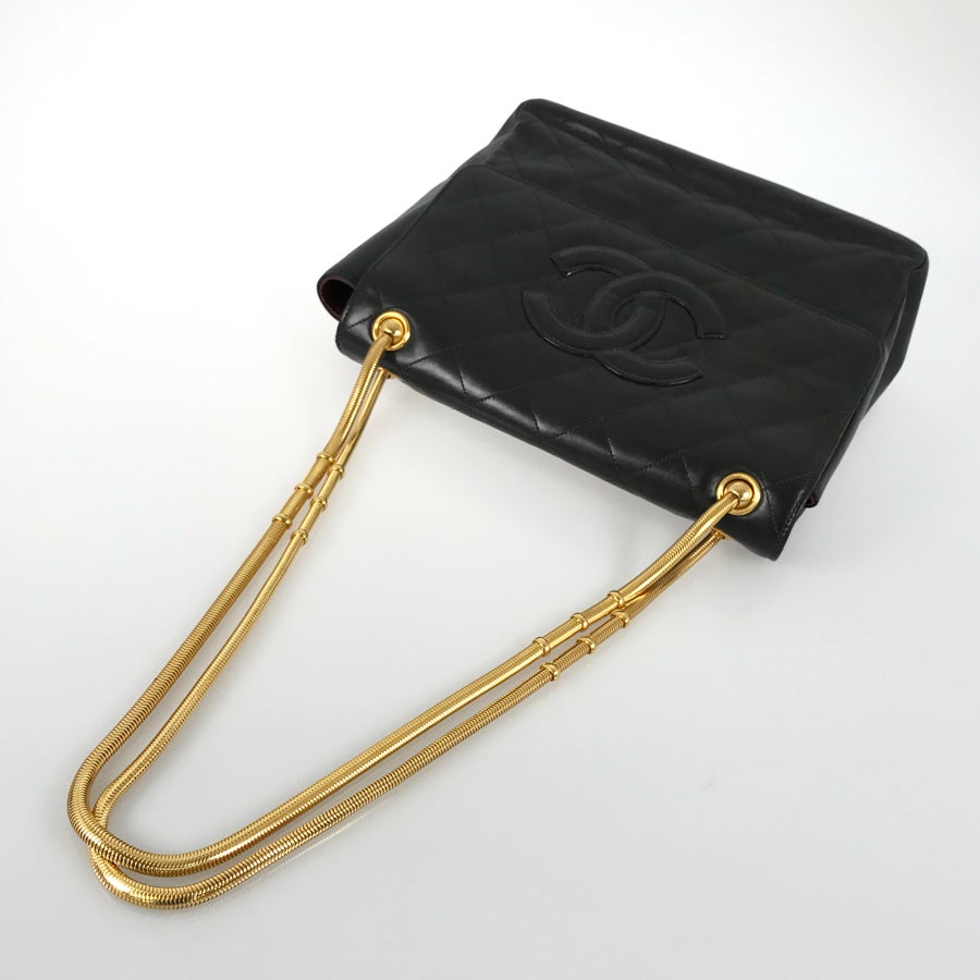 シャネル ショルダーバッグ