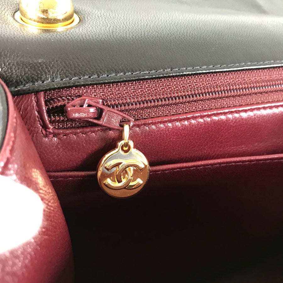 シャネル ショルダーバッグ