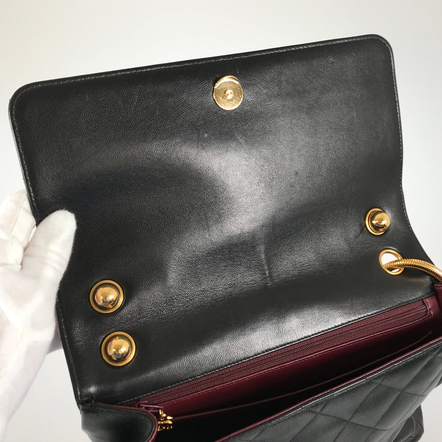 シャネル ショルダーバッグ