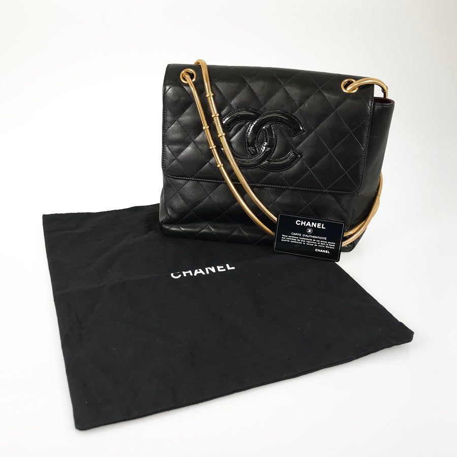 シャネル ショルダーバッグ