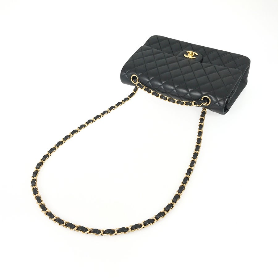 シャネル ショルダーバッグ