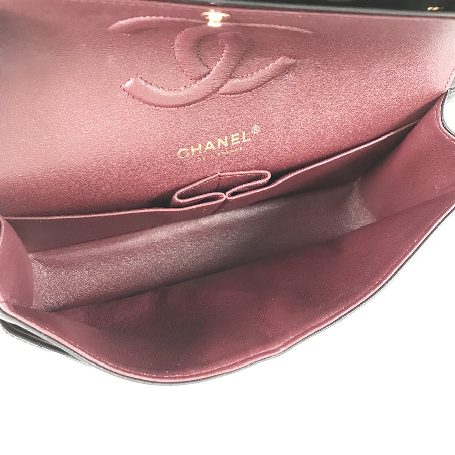 シャネル ショルダーバッグ