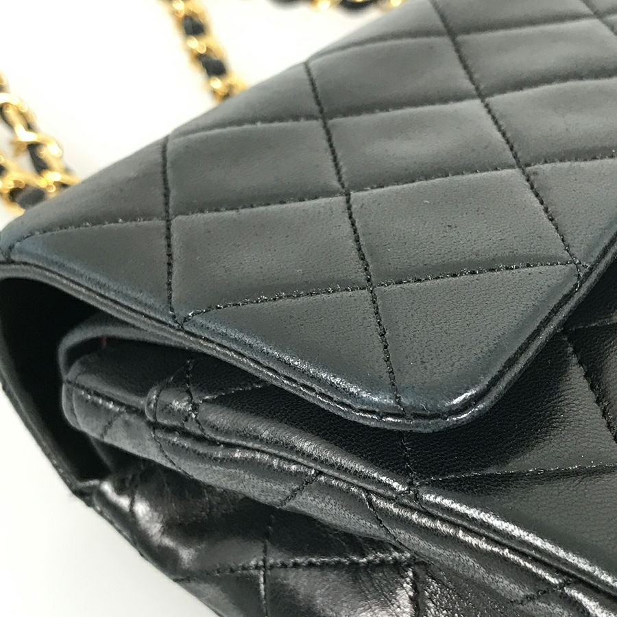 シャネル ショルダーバッグ